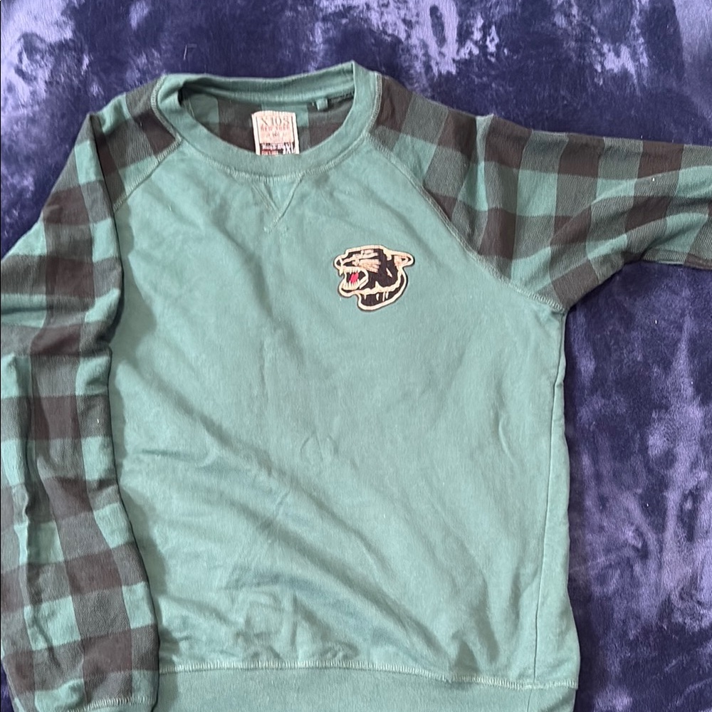 Green and Black Plaid Sleeve Sweatshirt